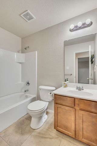 9204 Tierra Verde Drive, Fort Worth, TX 76177
