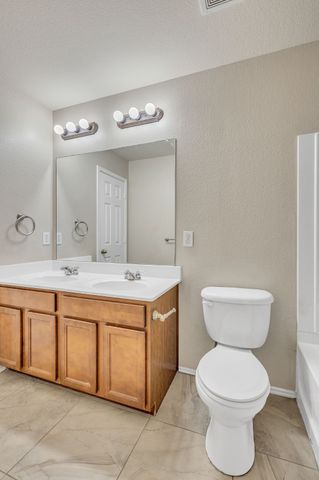 9204 Tierra Verde Drive, Fort Worth, TX 76177