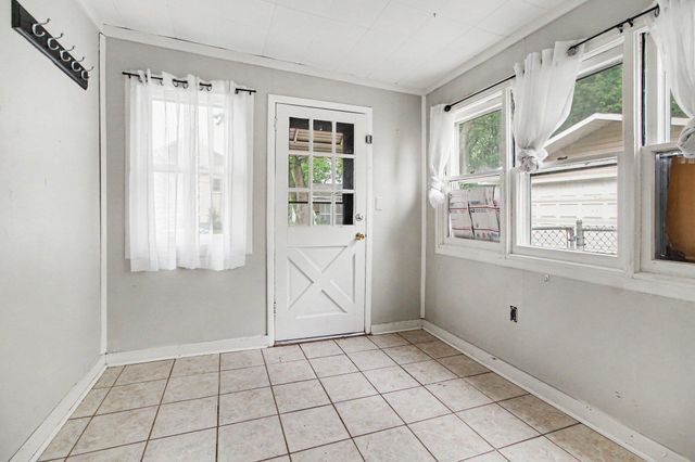 701 Auburn Street, Plymouth, MI 48170