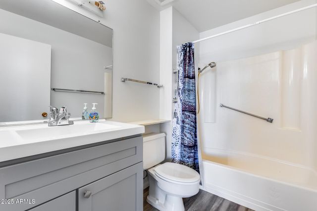 10863 W THUNDERBIRD Boulevard, Sun City, AZ 85351