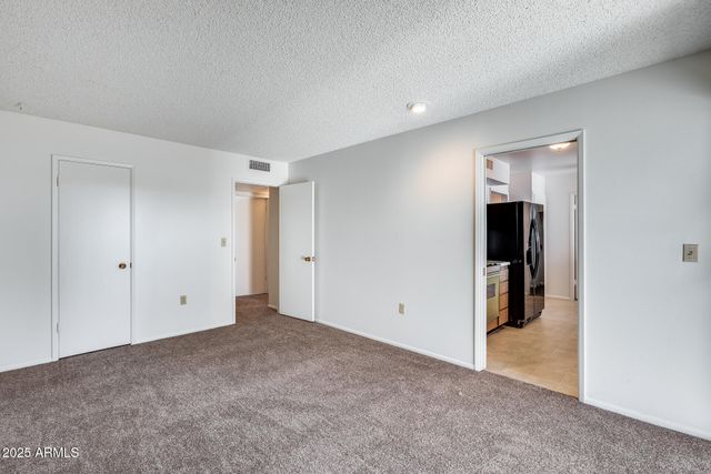 10863 W THUNDERBIRD Boulevard, Sun City, AZ 85351