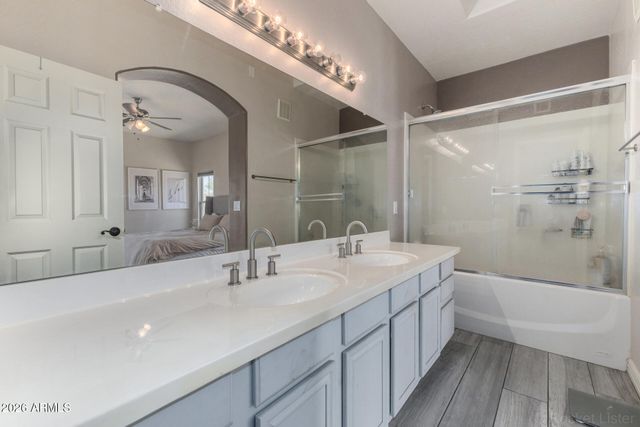 5015 E CHEYENNE Drive 21, Phoenix, AZ 85044