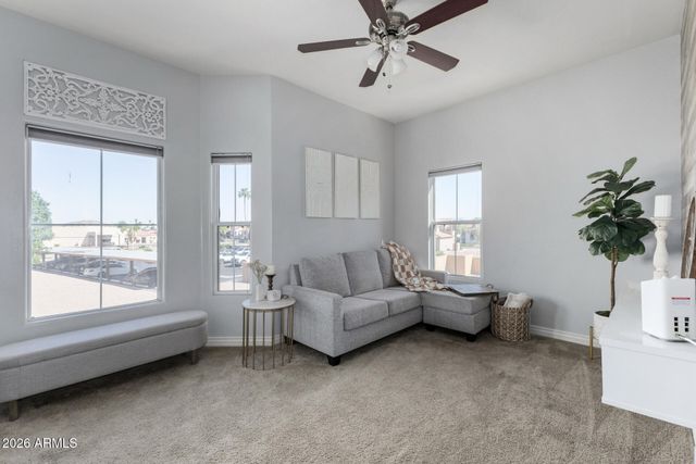 5015 E CHEYENNE Drive 21, Phoenix, AZ 85044