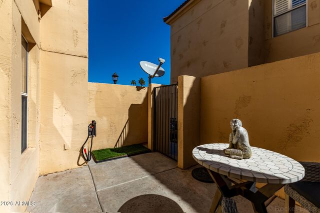 5015 E CHEYENNE Drive 21, Phoenix, AZ 85044