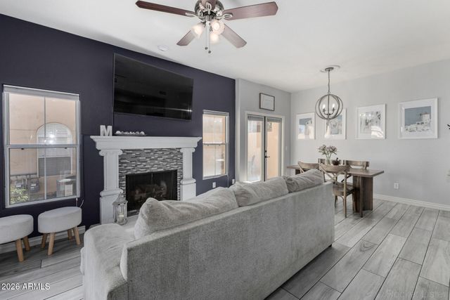 5015 E CHEYENNE Drive 21, Phoenix, AZ 85044