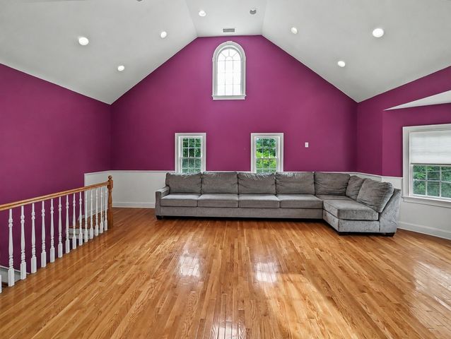 5 Victoria Ter 2, Millbury, MA 01527