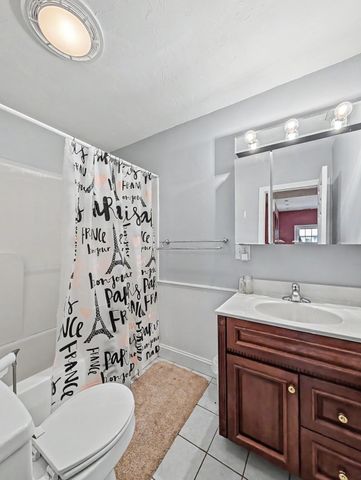 5 Victoria Ter 2, Millbury, MA 01527
