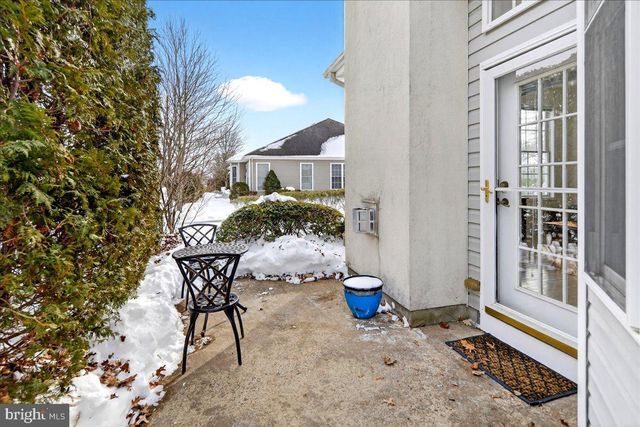 9 LIEDTKE DR, Cranbury, NJ 08512