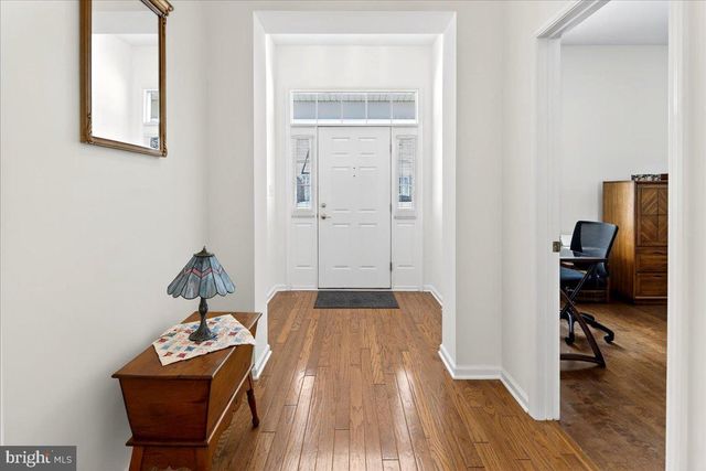 9 LIEDTKE DR, Cranbury, NJ 08512