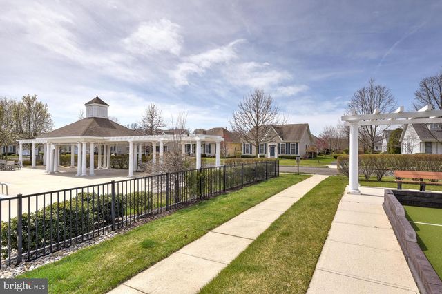 9 LIEDTKE DR, Cranbury, NJ 08512