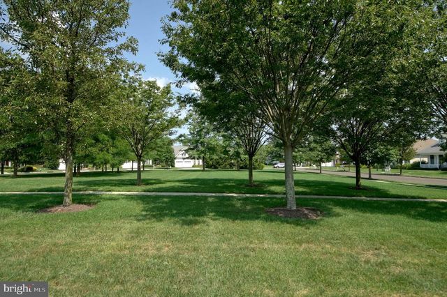 9 LIEDTKE DR, Cranbury, NJ 08512