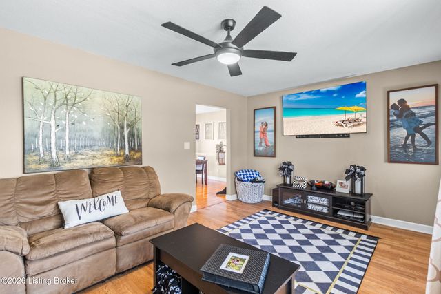 11809 Mahogany Dr, Louisville, KY 40272