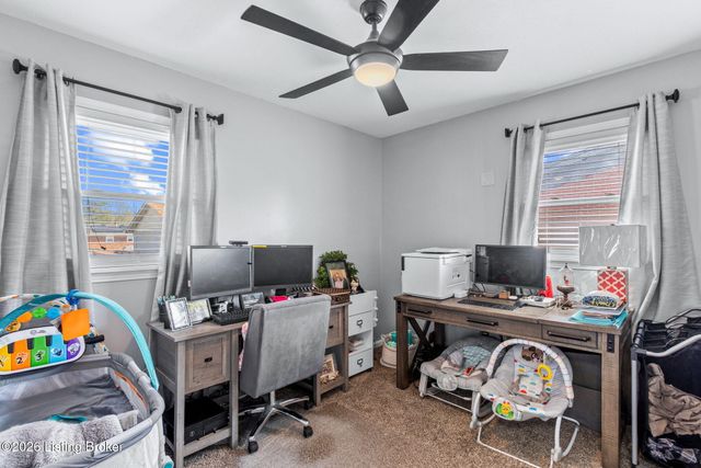 11809 Mahogany Dr, Louisville, KY 40272