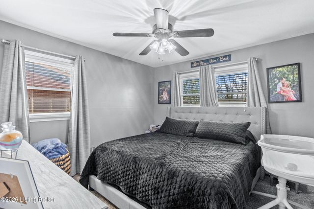 11809 Mahogany Dr, Louisville, KY 40272