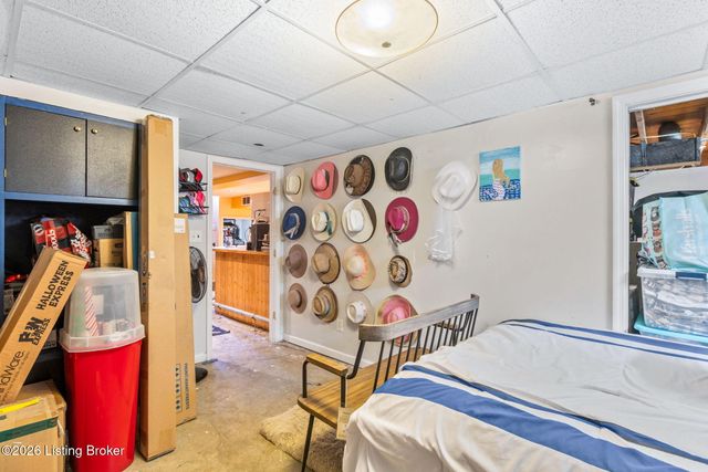 11809 Mahogany Dr, Louisville, KY 40272