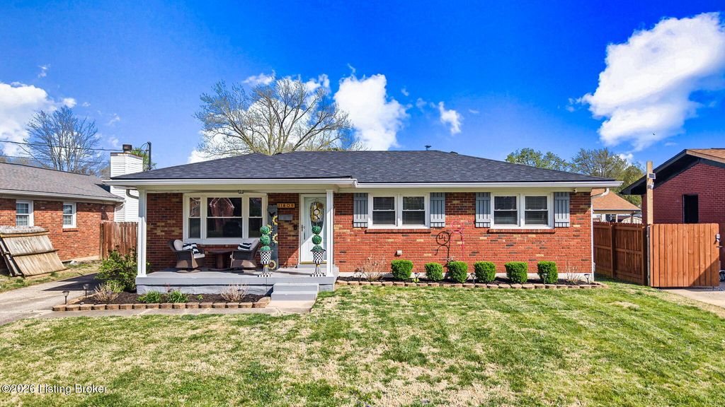 11809 Mahogany Dr, Louisville, KY 40272
