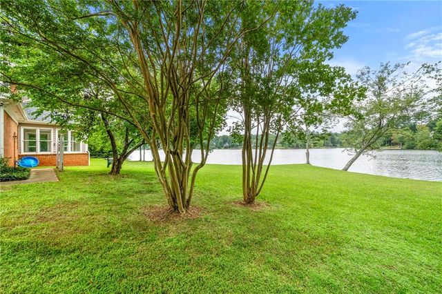 75 Spring Ridge Court, Newnan, GA 30265