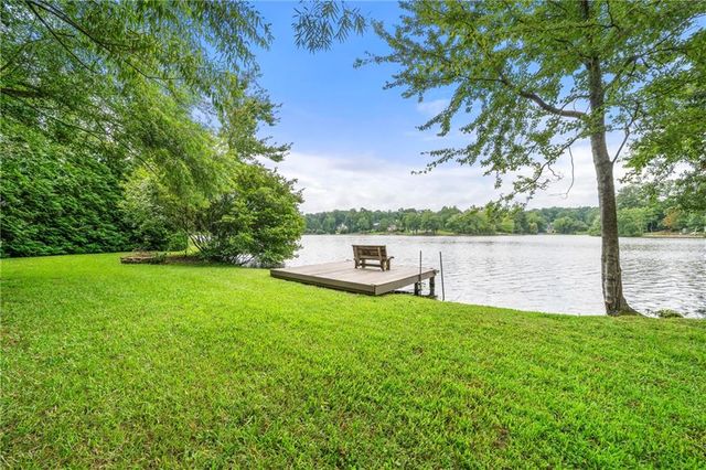 75 Spring Ridge Court, Newnan, GA 30265