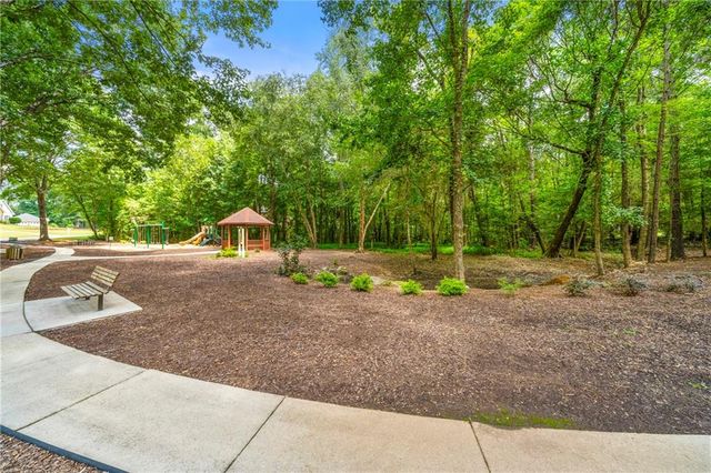 75 Spring Ridge Court, Newnan, GA 30265