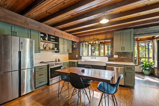 521 Conrad Hills Road, Havana, FL 32333