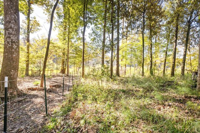 521 Conrad Hills Road, Havana, FL 32333