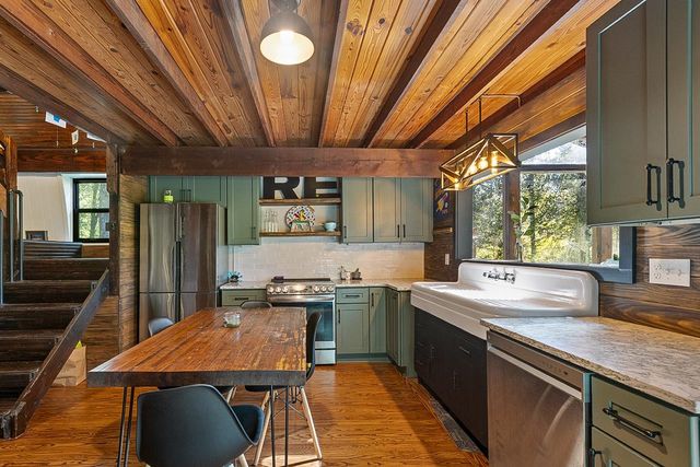 521 Conrad Hills Road, Havana, FL 32333