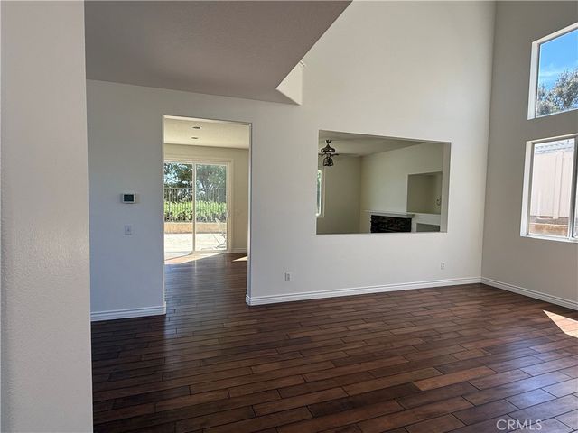 26506 Isabella, Canyon Country, CA 91351