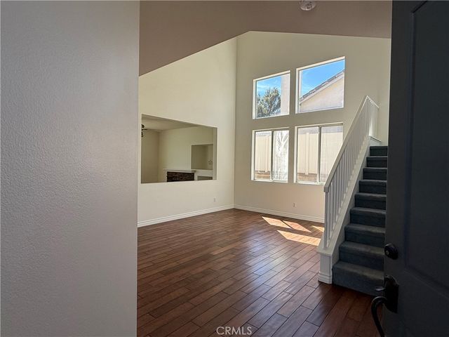 26506 Isabella, Canyon Country, CA 91351