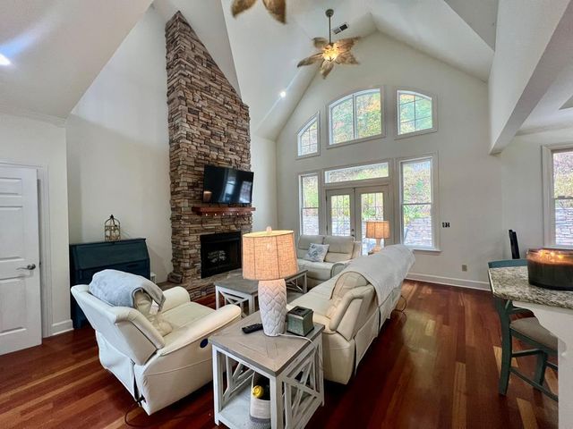 459 Hutcherson Drive, Rocky Face, GA 30740