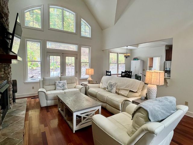 459 Hutcherson Drive, Rocky Face, GA 30740