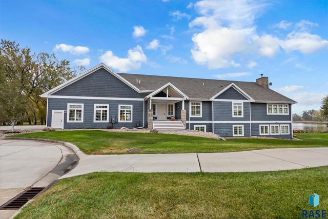 6000 Marrs Beach Ln Lane, Madison, SD 57042