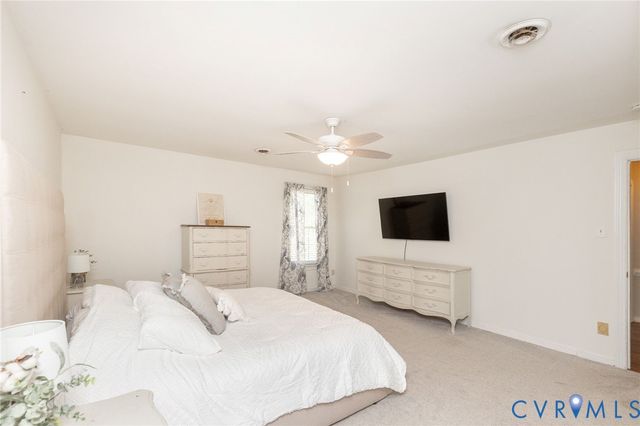13065 Riverside Ct, Ashland, VA 23005