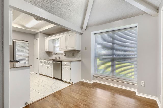 504 Wisterglen Drive, Desoto, TX 75115