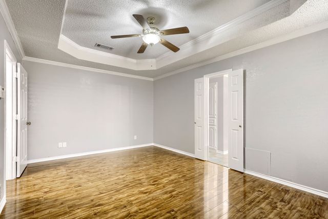 504 Wisterglen Drive, Desoto, TX 75115