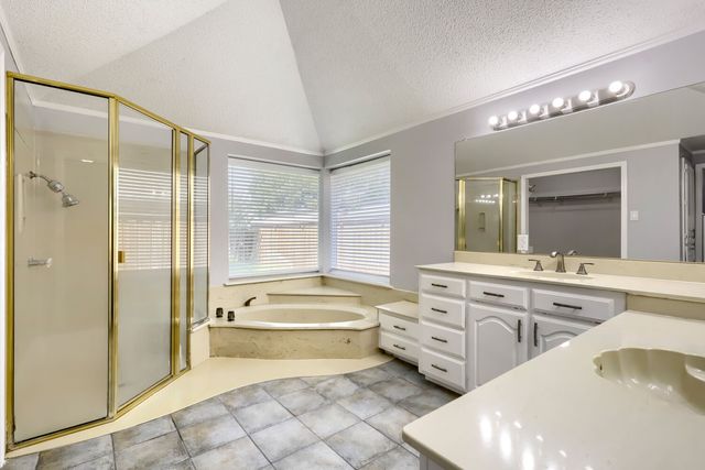 504 Wisterglen Drive, Desoto, TX 75115