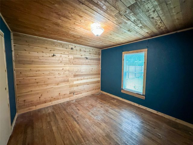 606 Lilly Street, Cleburne, TX 76033