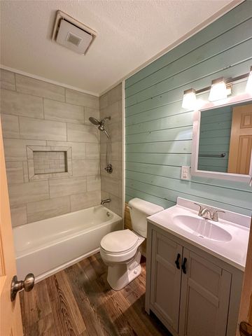 606 Lilly Street, Cleburne, TX 76033