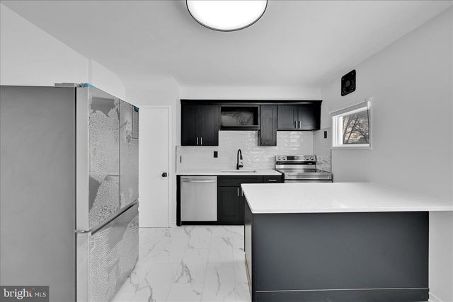 526 HARDING AVE, Reading, PA 19607