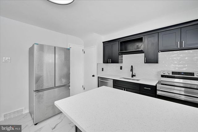 526 HARDING AVE, Reading, PA 19607