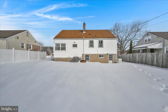 526 HARDING AVE, Reading, PA 19607