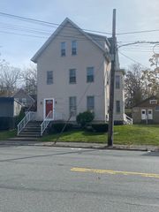 98 Winthrop St, Taunton, MA 02780