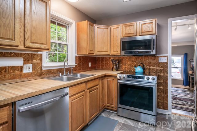 22 Otter Lane, Candler, NC 28715