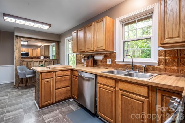 22 Otter Lane, Candler, NC 28715