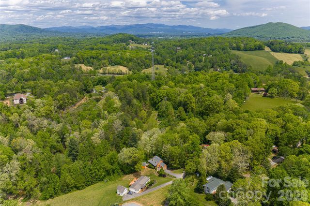 22 Otter Lane, Candler, NC 28715
