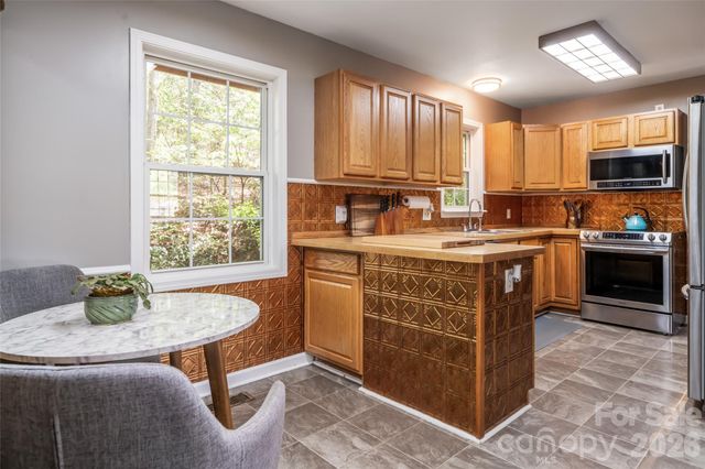22 Otter Lane, Candler, NC 28715