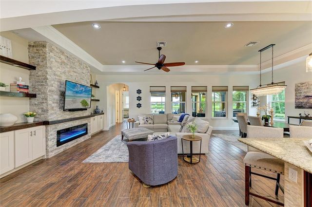 4703 TOBERMORY WAY, Bradenton, FL 34211