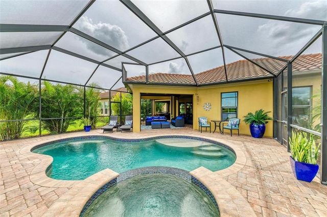 4703 TOBERMORY WAY, Bradenton, FL 34211