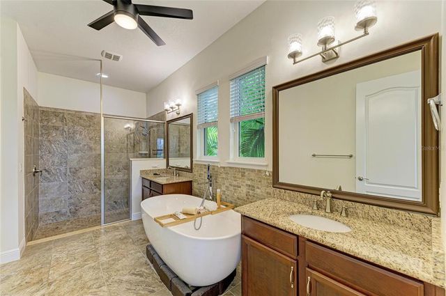 4703 TOBERMORY WAY, Bradenton, FL 34211