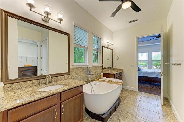 4703 TOBERMORY WAY, Bradenton, FL 34211