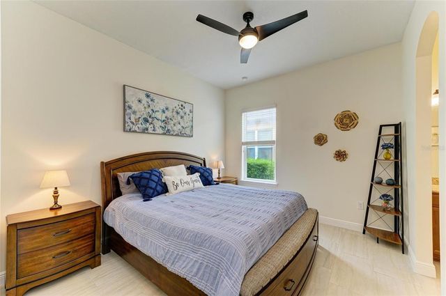 4703 TOBERMORY WAY, Bradenton, FL 34211